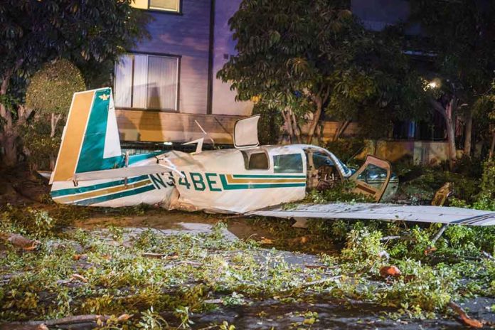 Plane Crashes Into Building, But Everyone Inside Survived!