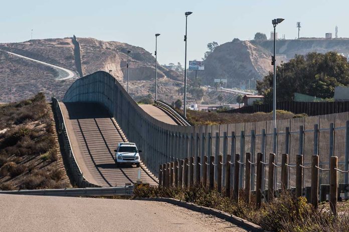 Daily Caller Reporter Meets Human Smuggler At Border -- Barely Escapes!