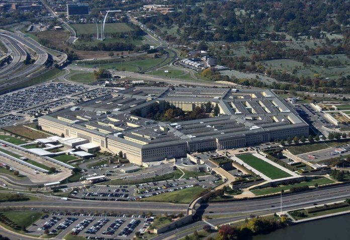 Pentagon Suddenly Dark Over Chinese Scandal