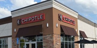 image of a Chipotle restaurant in daylight