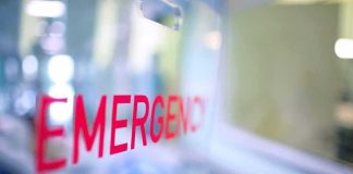 Emergency room entrance sign in red letters