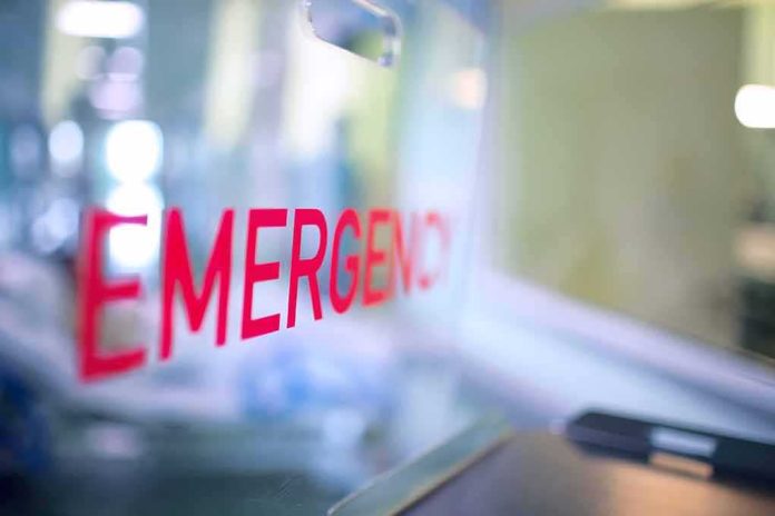 Emergency room entrance sign in red letters